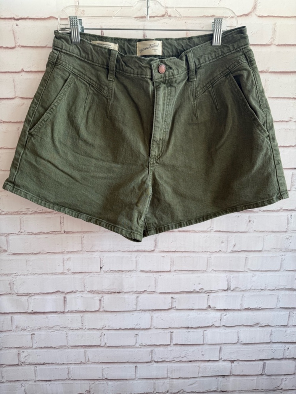 Universal Thread Olive Green High-Waist Women’s Shorts